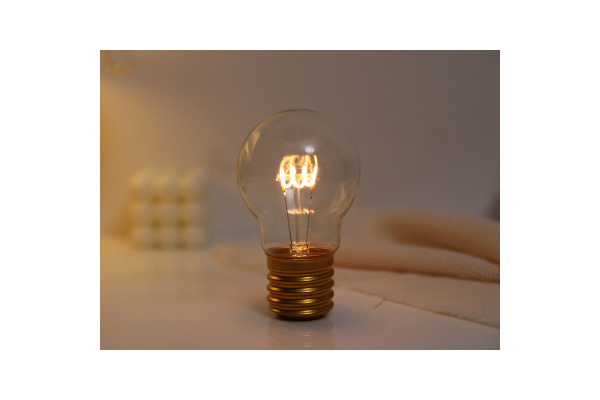 TISCHLEUCHTE I-TOTAL KLASSISCH