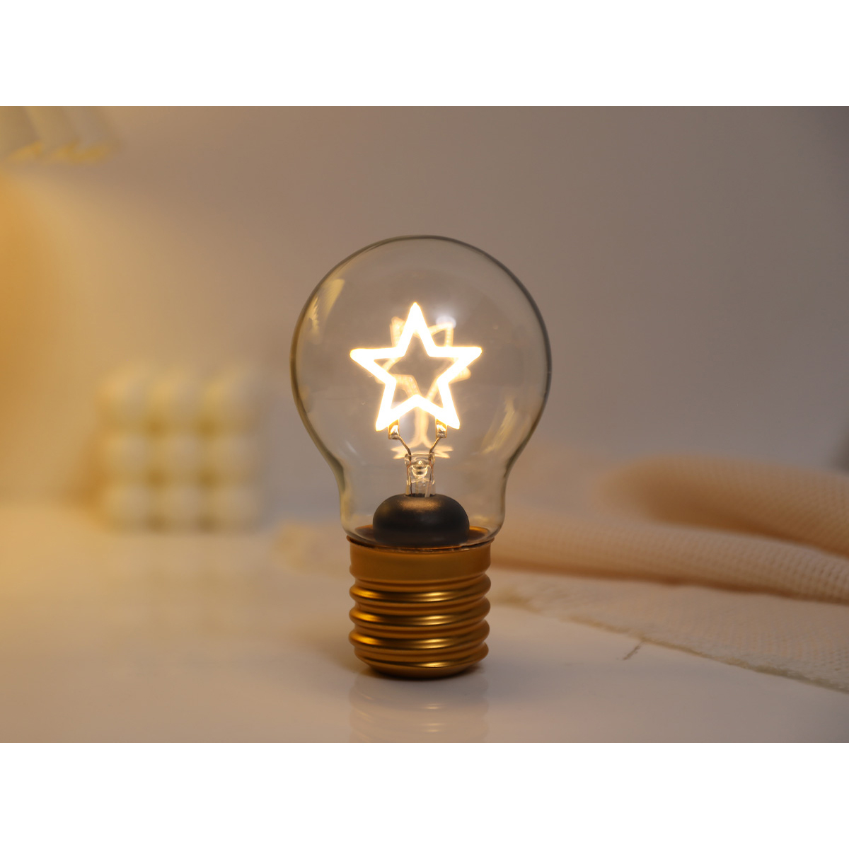 photo I-TOTAL Lampe de table XL2878 Star