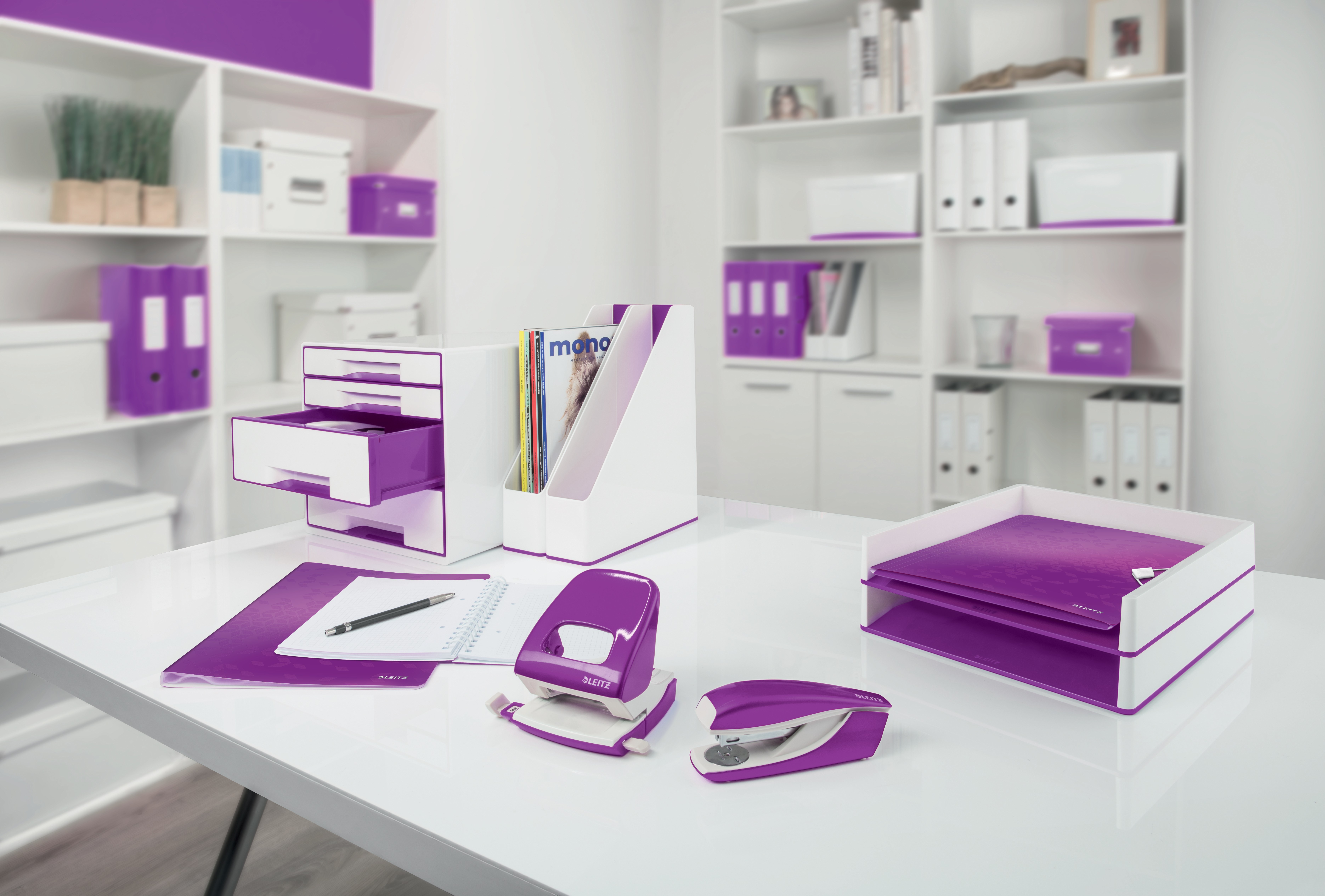 LEITZ Click&Store WOW Box A3 60450062 violet 36.9x20x48.2cm